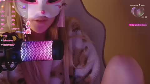 Snapshot of sydney_max chatting on 10.08.25 Milena online show from 10.08.25