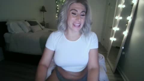 SydneyRyder online show from 01.01.25