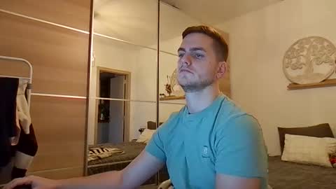 syl092 online show from 12.02.25