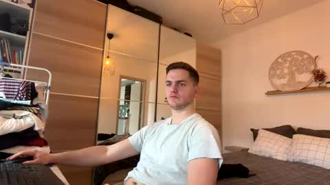 syl092 online show from 02.14.26