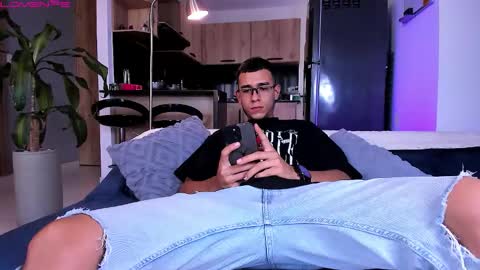 420 Forever online show from 09.28.25