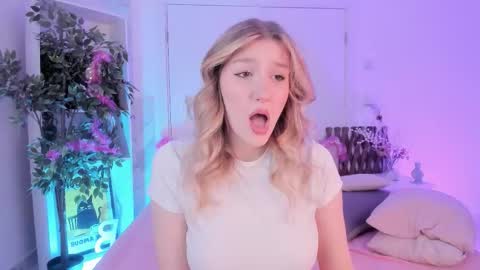 Snapshot of synrix chatting on 01.18.26 Ellie online show from 01.18.26