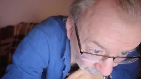 Snapshot of szaszinno6669068 chatting on 09.15.25 szaszinno6669068 online show from 09.15.25