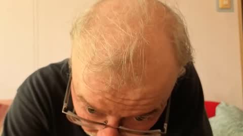 Snapshot of szaszinno6669068 chatting on 10.17.25 szaszinno6669068 online show from 10.17.25