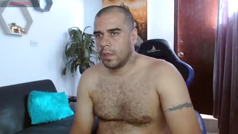 Snapshot of t_a_t_a_n chatting on 01.17.25 Tatan online show from 01.17.25