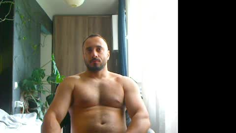 Snapshot of t_huracane chatting on 05.23.26 Huracane online show from 05.23.26