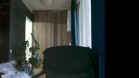 Snapshot of t_huracane chatting on 07.27.26 Huracane online show from 07.27.26