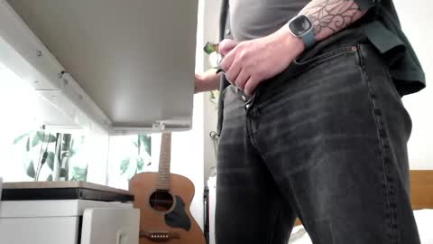 tache154167 online show from 04.14.26