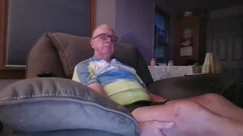 Snapshot of tacrunner66_ chatting on 10.03.25 tacrunner66_ online show from 10.03.25