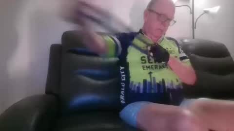 Snapshot of tacrunner66_ chatting on 10.19.25 tacrunner66_ online show from 10.19.25