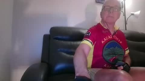 Snapshot of tacrunner66_ chatting on 10.30.25 tacrunner66_ online show from 10.30.25