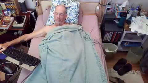 Tad Pole online show from 05.10.26
