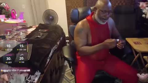 Snapshot of tadaha72 chatting on 12.20.25 Tadaha72 online show from 12.20.25