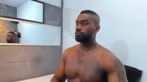 Snapshot of tafari_1 chatting on 01.01.25 Tafari Zulu online show from 01.01.25