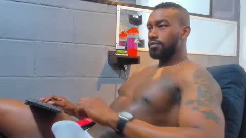 Snapshot of tafari_1 chatting on 01.04.25 Tafari Zulu online show from 01.04.25