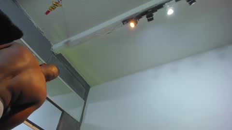 Snapshot of tafari_1 chatting on 02.11.25 Tafari Zulu online show from 02.11.25