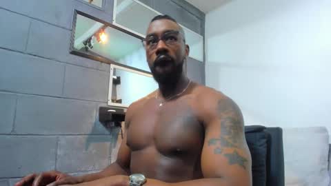 Snapshot of tafari_1 chatting on 11.03.25 Tafari Zulu online show from 11.03.25