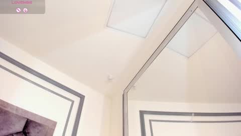 Tahlia Moreau online show from 03.02.26