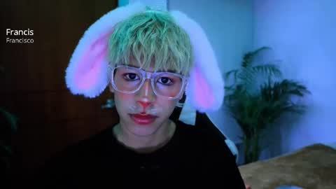 Snapshot of taichi_bluy chatting on 10.26.25 taichi online show from 10.26.25