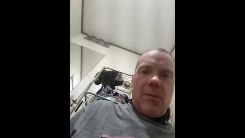 Snapshot of tailblazzer chatting on 03.11.25 tailblazzer online show from 03.11.25