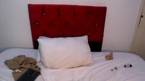 Snapshot of tainara_ebonny chatting on 11.07.25 Tainara online show from 11.07.25