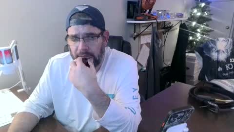 TaintNuzzler online show from 12.02.24