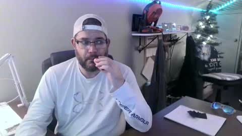 TaintNuzzler online show from 12.04.24