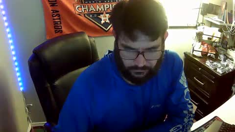 TaintNuzzler online show from 09.22.25