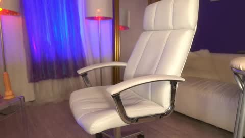 Margo online show from 02.20.25