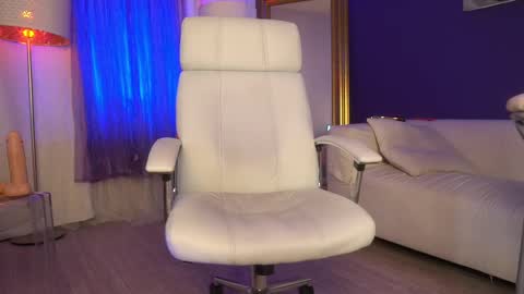 Margo online show from 03.05.25