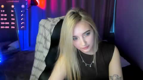 Snapshot of taisia_hot chatting on 04.25.26 Taisia online show from 04.25.26