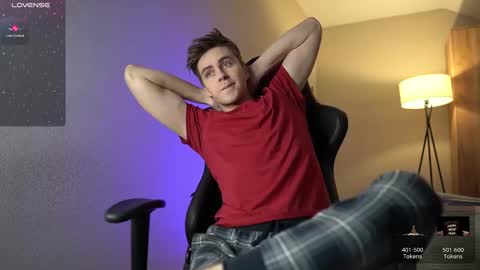 Snapshot of taisonbrownx chatting on 03.11.25 Taison online show from 03.11.25