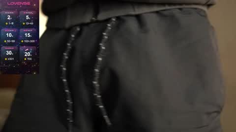 Snapshot of taisonbrownx chatting on 09.30.25 Taison online show from 09.30.25