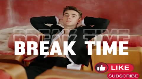 Snapshot of taisonbrownx chatting on 10.31.25 Taison online show from 10.31.25