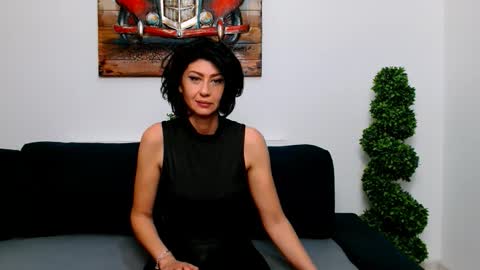 Taissa1 online show from 10.11.25