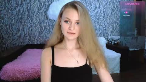 Im Taya  online show from 10.04.25