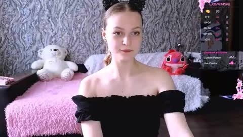 Snapshot of taissia_sweet chatting on 03.19.26 Im Taya online show from 03.19.26