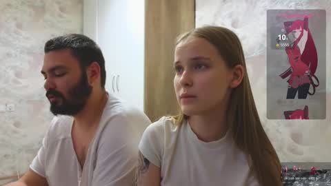 Snapshot of taiti_fox_cub chatting on 10.22.25 taiti_fox_cub online show from 10.22.25