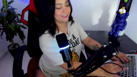 Snapshot of takaragr chatting on 10.11.25 kalagr online show from 10.11.25