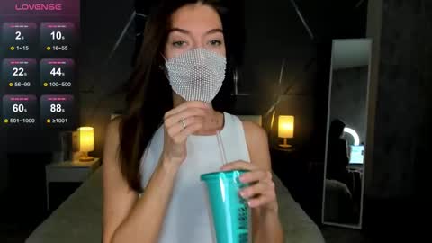 Sasha online show from 11.27.25