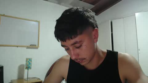 Snapshot of talhi_ chatting on 12.29.24 talhi_ online show from 12.29.24