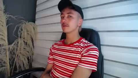 Snapshot of talhi_ chatting on 01.23.25 talhi_ online show from 01.23.25