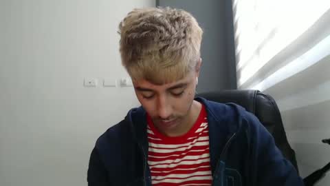 Snapshot of talhi_ chatting on 01.31.25 talhi_ online show from 01.31.25