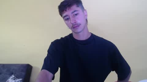 Snapshot of talhi_ chatting on 10.21.25 talhi_ online show from 10.21.25