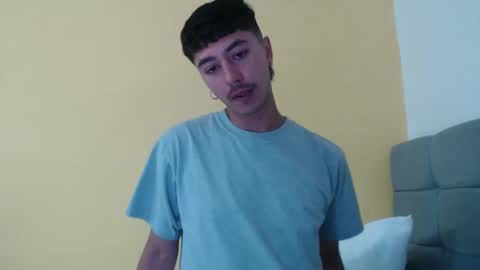 Snapshot of talhi_ chatting on 10.24.25 talhi_ online show from 10.24.25