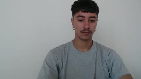 Snapshot of talhi_ chatting on 10.27.25 talhi_ online show from 10.27.25