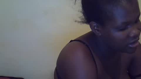 Snapshot of taliah254 chatting on 02.17.25 taliah254 online show from 02.17.25