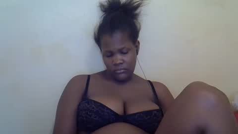 Snapshot of taliah254 chatting on 02.18.25 taliah254 online show from 02.18.25