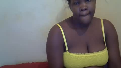 Snapshot of taliah254 chatting on 02.18.25 taliah254 online show from 02.18.25
