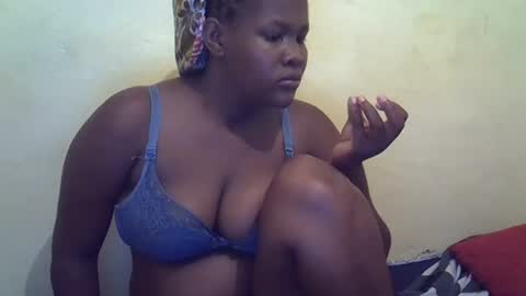 Snapshot of taliah254 chatting on 02.24.25 taliah254 online show from 02.24.25